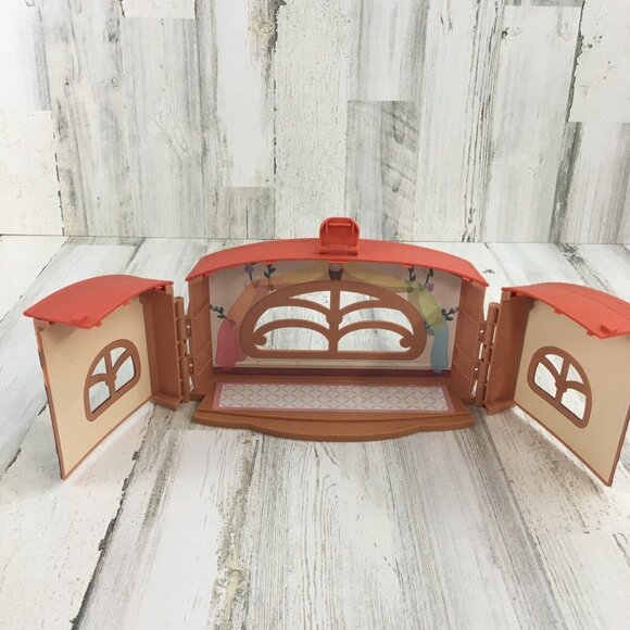 FREE with 2 BLUEY ITEMS Bluey Calypso's School Playset Case Figure Dollhouse NEW - Picture 1 of 11